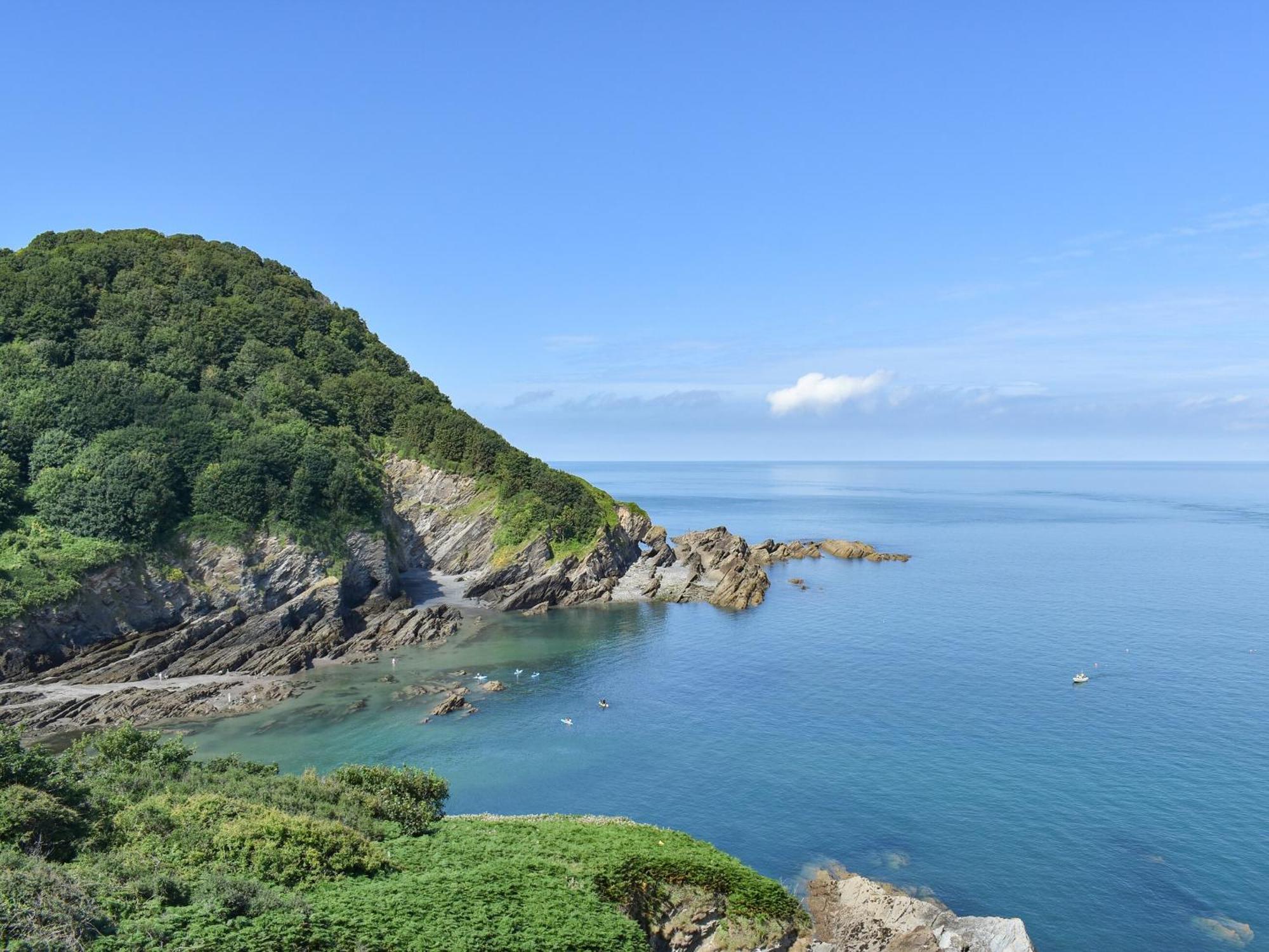 High Tide Villa Combe Martin Bagian luar foto